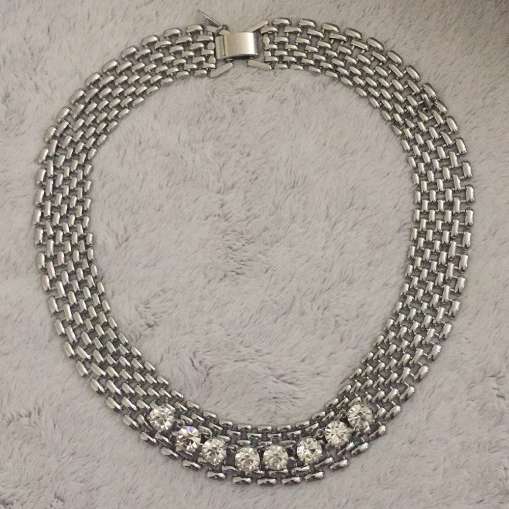 Ann Taylor silver link necklace